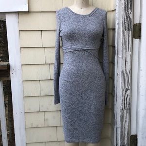 Soft fitted midi grey dress with long sleeves XS